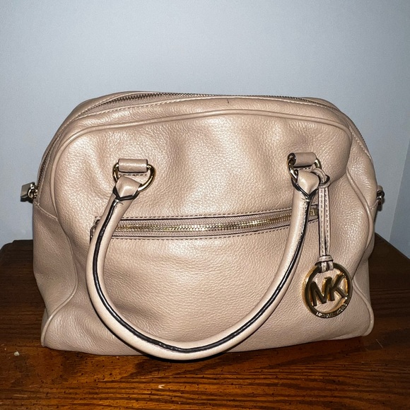 Michael Kors Beige Medium Purse - Picture 2 of 8